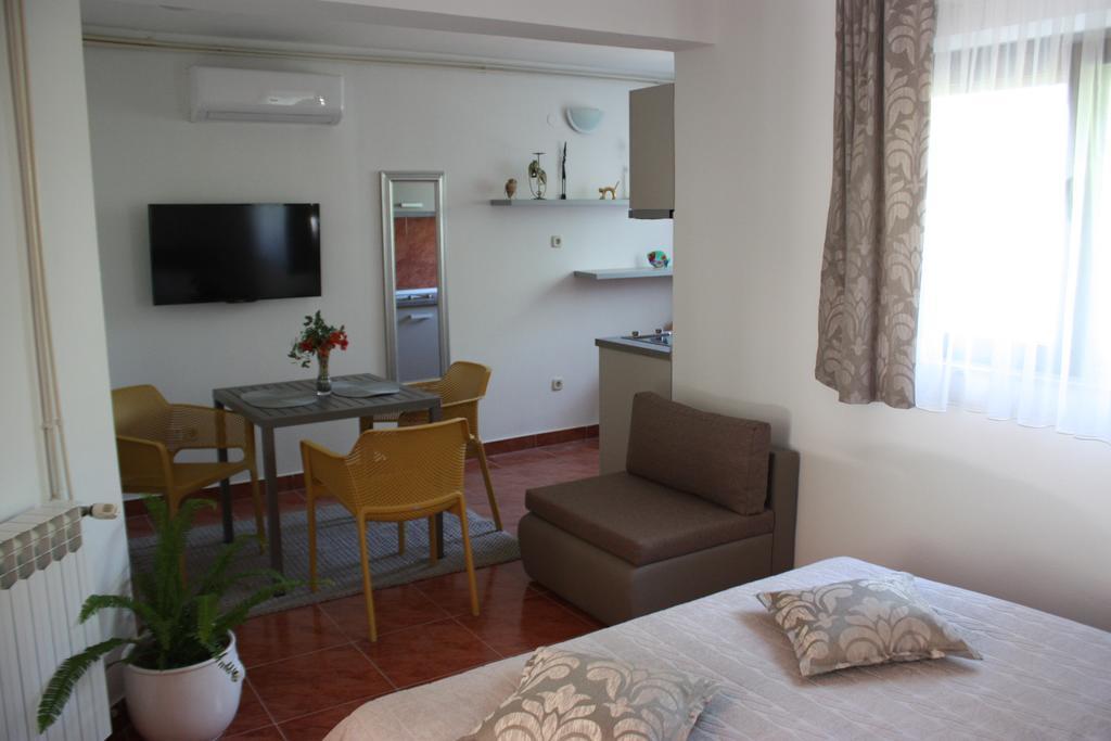 Apartman Ita Apartment Kastela Exterior photo