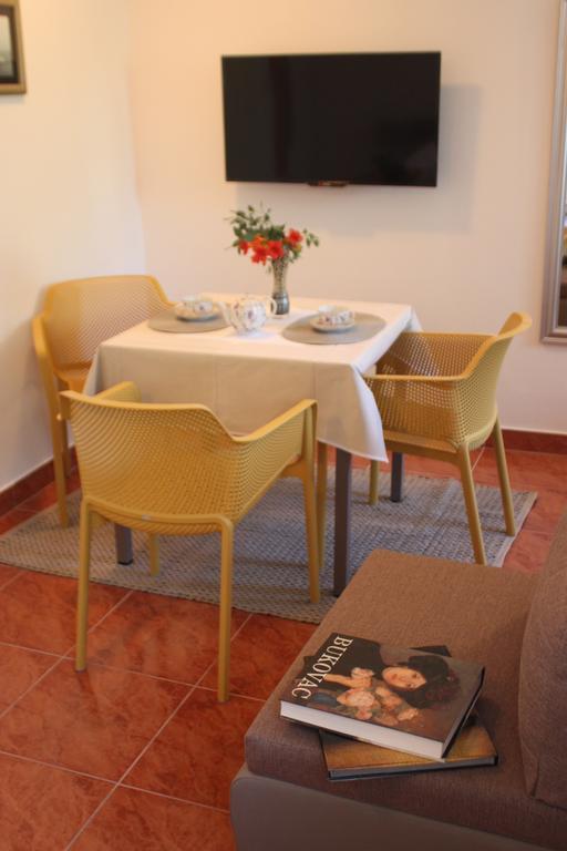 Apartman Ita Kastela Exterior photo